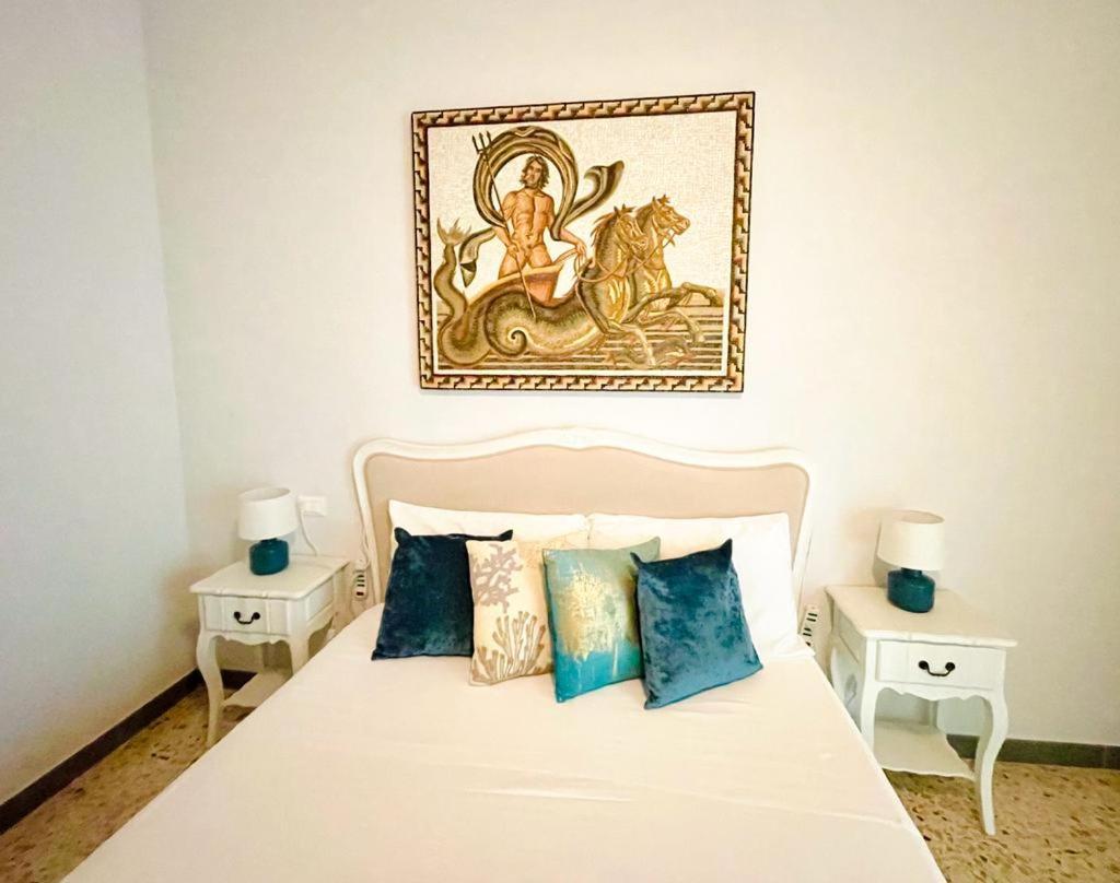 Trapani Centro Storico Apartment, Great Central Location! All New Furniture And Appliances! Ngoại thất bức ảnh