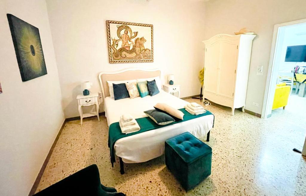 Trapani Centro Storico Apartment, Great Central Location! All New Furniture And Appliances! Ngoại thất bức ảnh